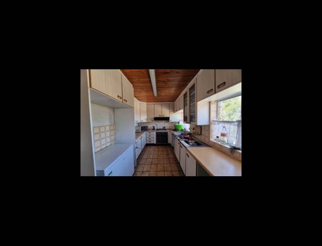 3 BEDROOM HOUSE FOR SALE IN MULBARTON